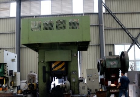 Sichuan Qingjiang Machinery Co., Ltd. línea de producción del fabricante